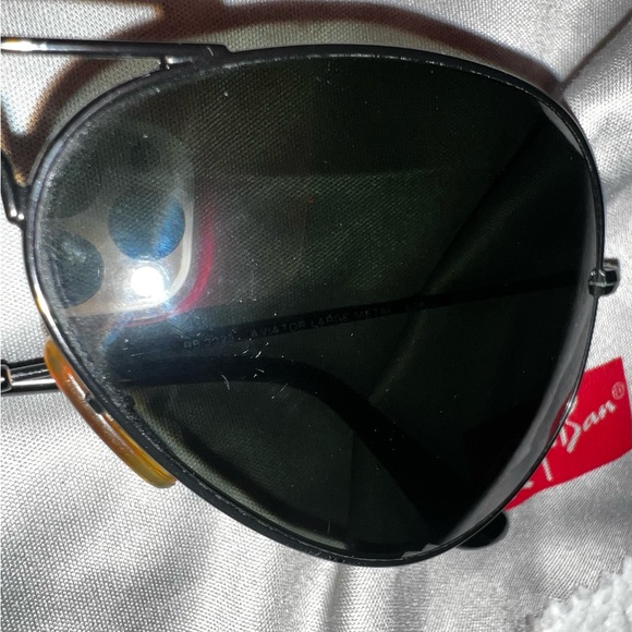 Ray-Ban Aviator Sunglasses - Picture 9 of 9